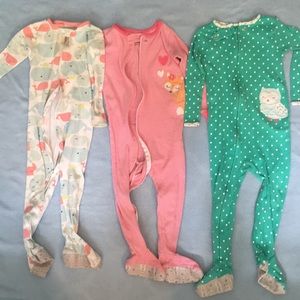 Lot of 3 toddler girls footed pajamas